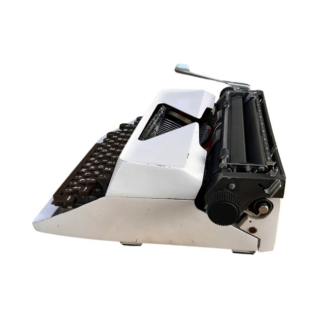 Gray Łucznik 1303 Typewriter – Poland, 1970s, Functional, Very Good Condition For Sale - Image 8 of 15