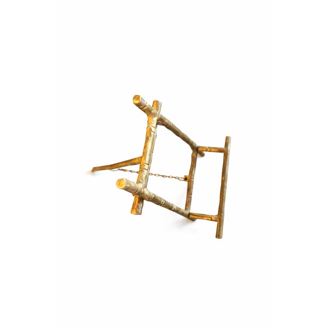 Hollywood Regency Vintage Faux Bamboo Brass Hollywood Regency Chinoiserie Traditional Tabletop Display Easel – Hollywood Regency Style, 4.75” For Sale - Image 3 of 4