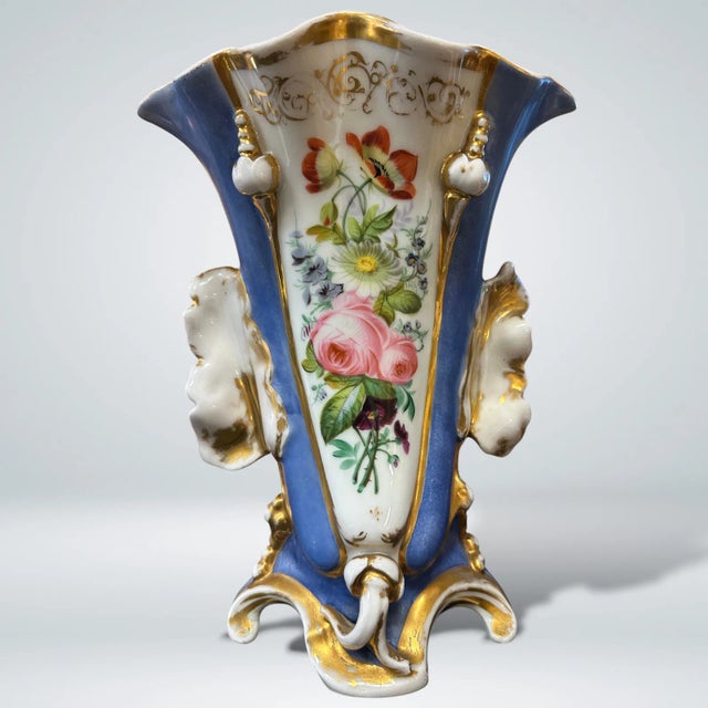 19th Century 19th Century Old Paris Porcelain Vase For Sale - Image 5 of 7