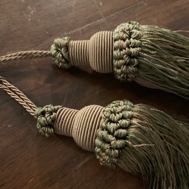 1980s Pair of 9.5” French‑Style Passementerie Tassels With Antique Skeleton Keys - Grandmillennial, Ralph Lauren, Alexa Hampton, Bunny Williams - See Pics! For Sale - Image 5 of 5