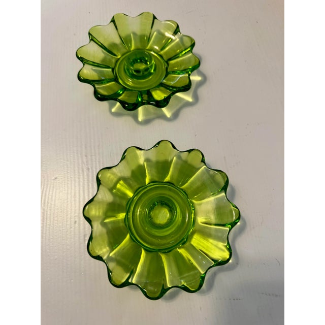 Green Set of 2 Federal Glass Candleholders – Celestial Limelight Pattern, Emerald Green (1970s) For Sale - Image 8 of 8