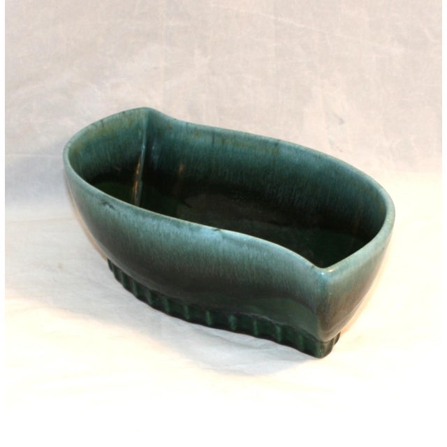Vintage Hull Pottery Green Leaf Shaped Planter Bowl 403 This vintage Hull pottery planter was from their Modern Line and...