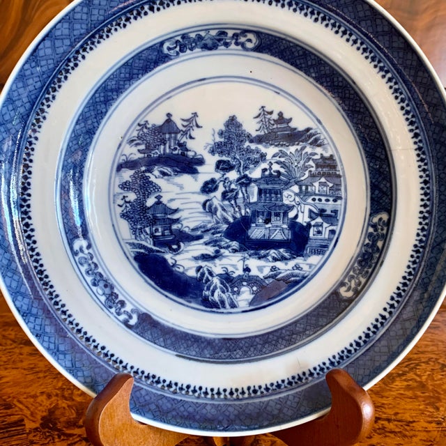 Chinese Antique Blue and White Export Porcelain Garniture- 3 Pieces For Sale - Image 15 of 17