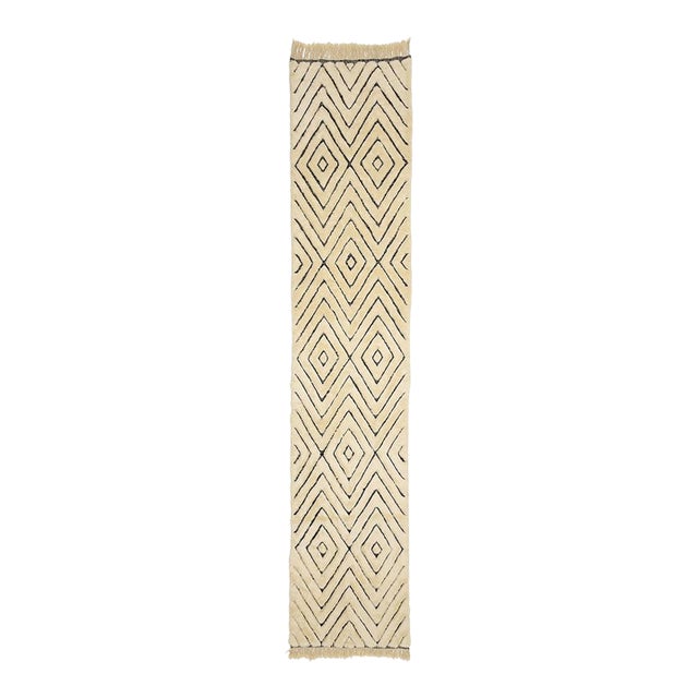 Elegant Diamond Hand-Knotted Moroccan Wool Runner | 19'5" X 3'10" | One of a Kind For Sale