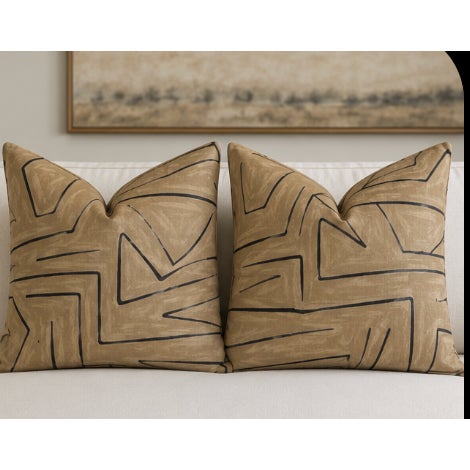 Mid-Century Modern Kelly Wearstler for Lee Jofa Modern Graffito Java Pillows – A 22" Pair For Sale - Image 3 of 3