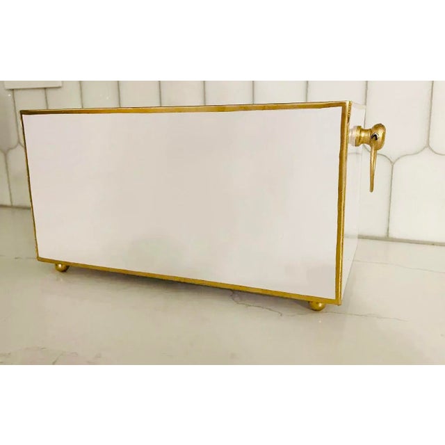 This long and narrow cachepot instantly creates the perfect centerpiece. Add your favorite plants or beautiful greenery to...