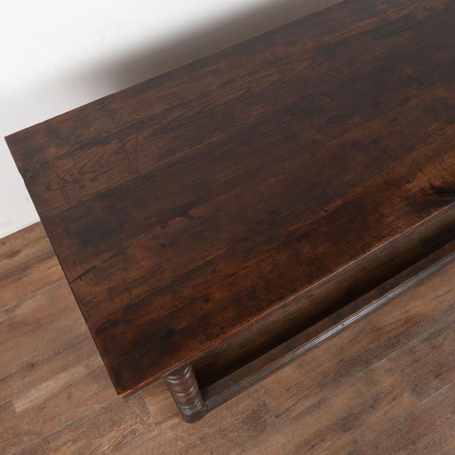 18th Century Spanish Console Table With Two Carved Drawers For Sale - Image 4 of 18