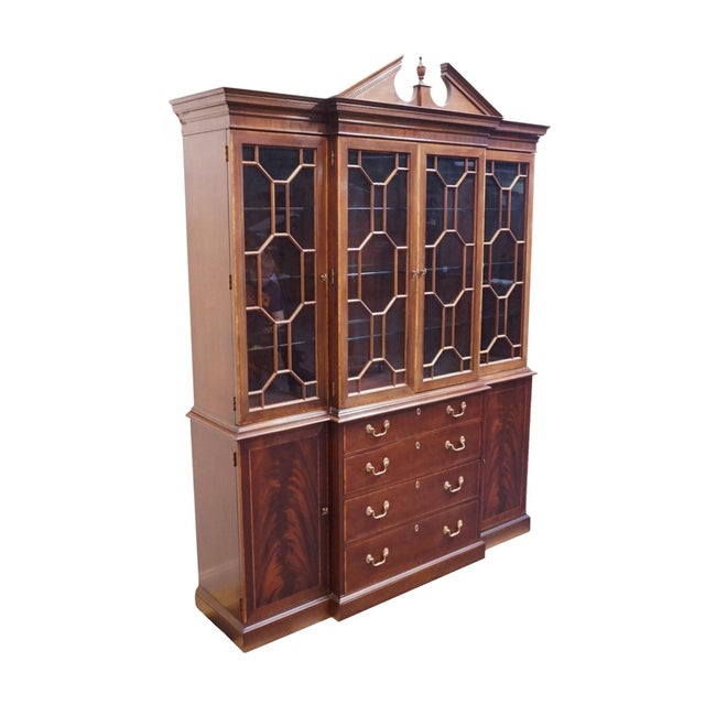Hickory Furniture Hickory White American Masterpiece Collection Solid Mahogany Traditional Style 65" Breakfront China Cabinet For Sale - Image 4 of 15