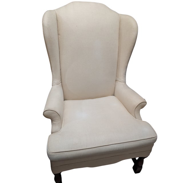 English Pair of Vintage Colonial Revival Style Wingback Arm Chairs - Natural Linen For Sale - Image 3 of 7