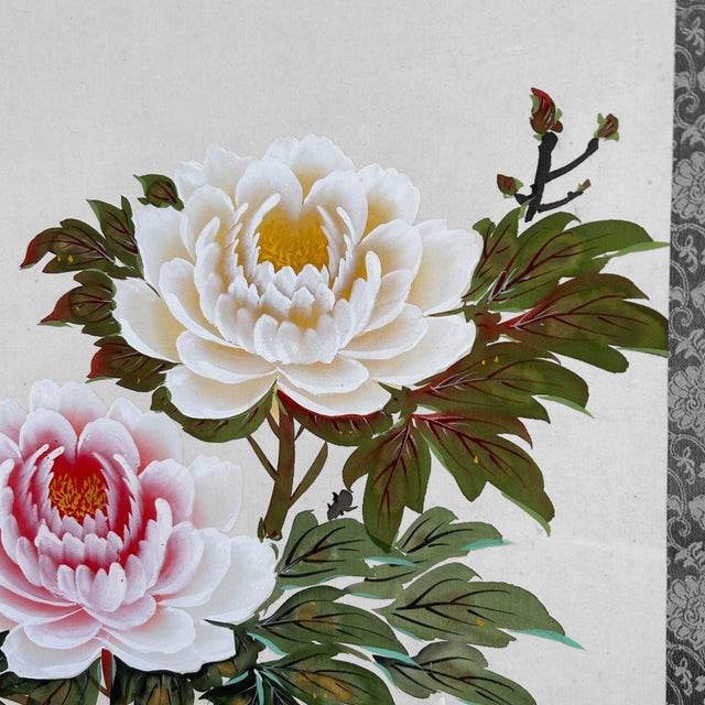 Japanese Kakejiku Hand-Painted Flower Scroll, Shōwa Period, 1950s For Sale - Image 4 of 16