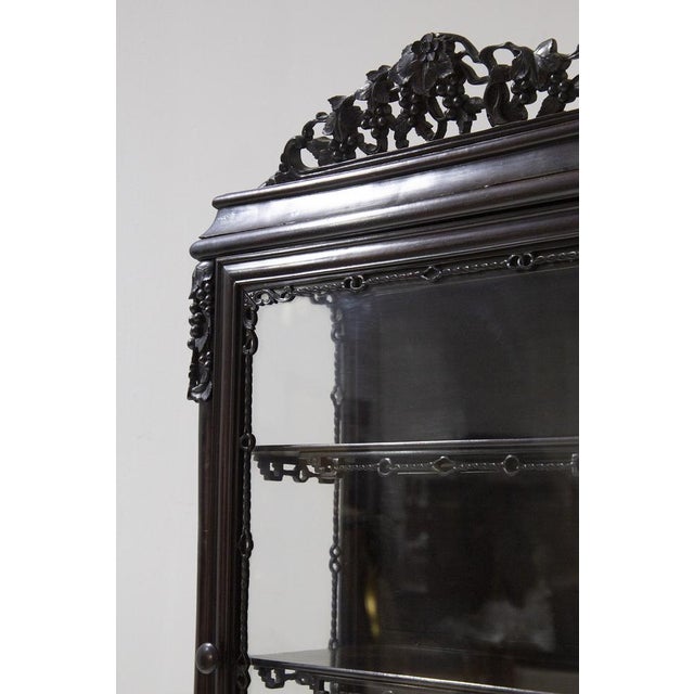 Antique Colonial Showcase in Fine Wood For Sale - Image 6 of 12