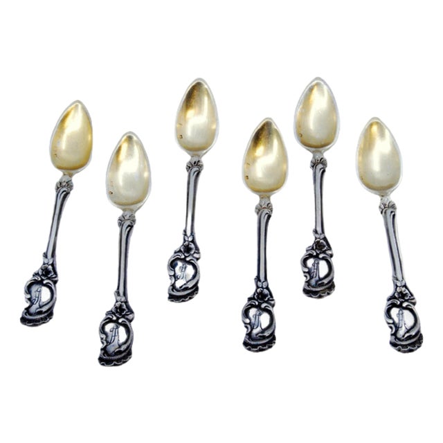 Silver Coffee Spoons with Seashell Relief Handles and Golden Shells, Set of 6 For Sale