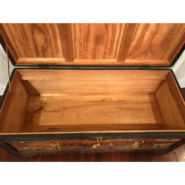 Chinoiserie 1900s Antique Chinese Inlaid Stone Camphor Wood Carved Trunk For Sale - Image 3 of 8