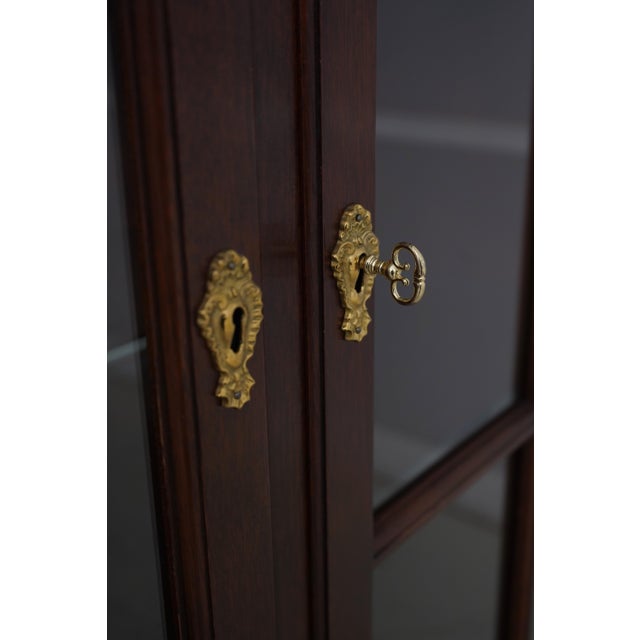 Wood Stickley Colonial Williamsburg Mahogany Bookcase For Sale - Image 7 of 12