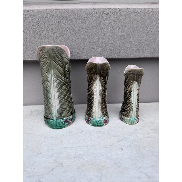 Victorian 19th Century Majolica Set of 3 Graduated Fish Pitchers For Sale - Image 3 of 6