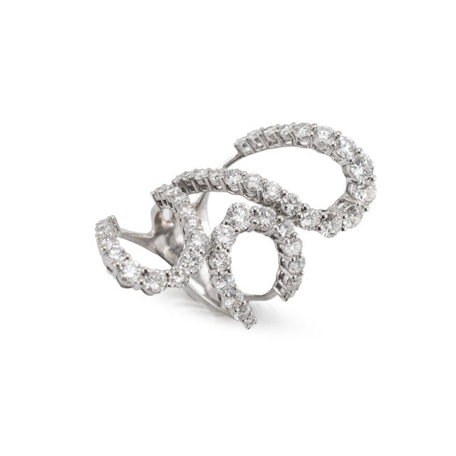 Modern Ladies 18k White Gold Triple Swirl 5.00ctw Diamond Open Crossover Cocktail Ring, Size 8.5 For Sale - Image 3 of 6