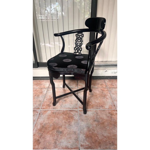 1990s Asian Black Lacquered Corner Chair For Sale In Boston - Image 6 of 8