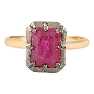 Contemporary Pinion Bezel Set 2.2 Ct Octagon Ruby Ring Size 7 in 18k Solid Gold For Sale