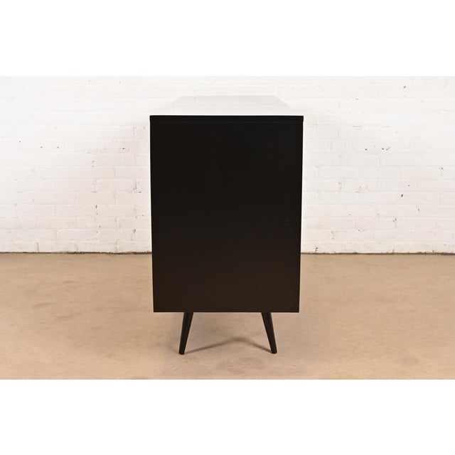Paul McCobb Planner Group Mid-Century Modern Black Lacquered Sideboard Credenza, Newly Refinished For Sale - Image 12 of 14