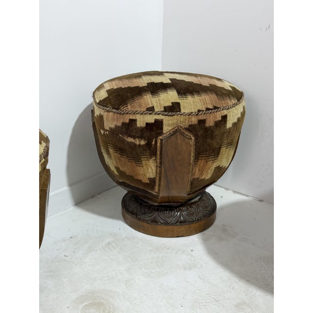 Beige Art Deco Italian Poufs in Walnut and Velvet, 1940, Set of 3 For Sale - Image 8 of 12