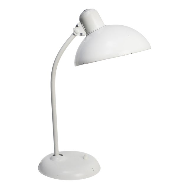 German Bauhaus Classic White Metal 6556 Desk Lamp from Kaiser Idell For Sale