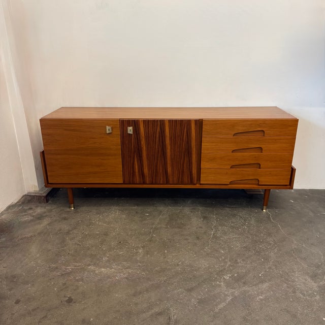 Vintage Sideboard in Wood, 1950s For Sale - Image 3 of 13