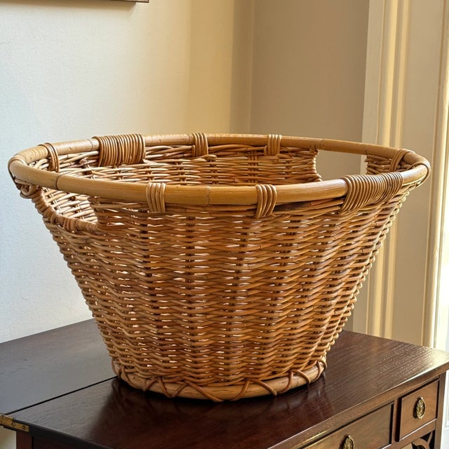 Offering a gorgeous vintage Boho-style wicker laundry / storage / display basket. This is a nice roomy basket that is also...
