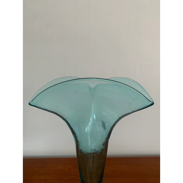 1960s Hand-Blown Tulip Fluted Vase by Blenko For Sale In Miami - Image 6 of 7
