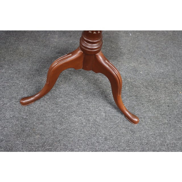 Brown Mahogany Queen Anne Tilt-Top Table With Tripod Base For Sale - Image 8 of 11