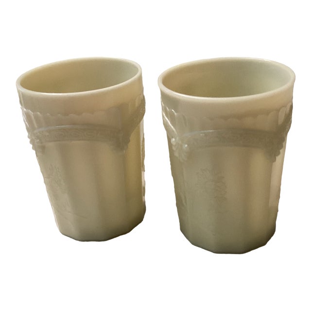 Pair of Vintage Westmoreland Milk, Glass Tumblers With Chrysanthemum and Lincoln Swag Detail Detailing For Sale