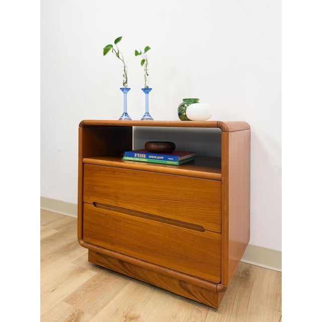 MCM Teak Rolling Tv Stand Cart Two Drawers Danish Modern Vintage For Sale - Image 11 of 14