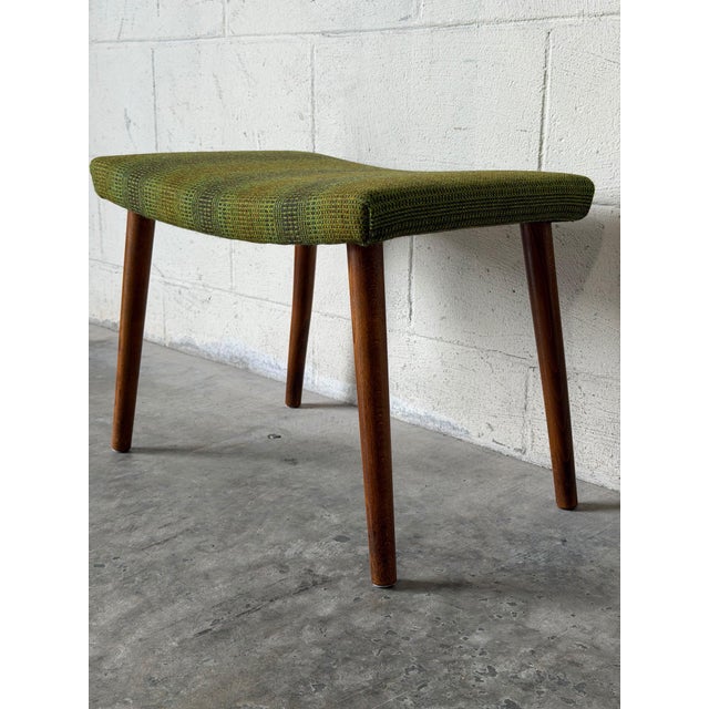 Green Fabric Ottoman With Walnut Legs Mid-Century Modern 1960s For Sale - Image 4 of 10