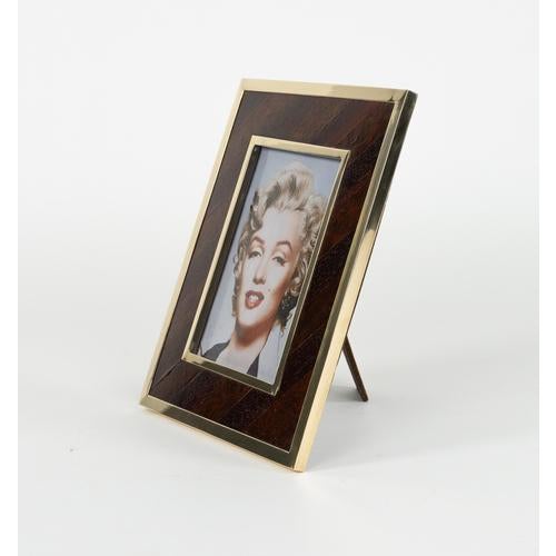 Metal Mid-Century Modern Italian Picture Frame in Brass and Glass, 1970s For Sale - Image 7 of 14