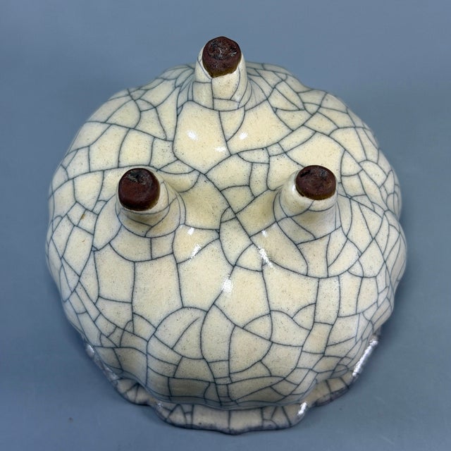 Ceramic China Vintage Crackle‑Glaze Tripod Porcelain Incense Burner For Sale - Image 7 of 7