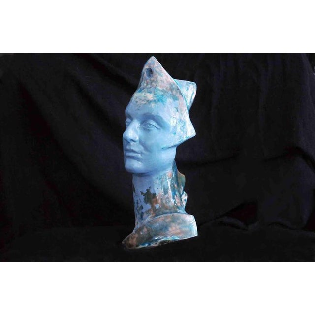 Turandot is a modern artwork realized by Maryam Pezeshki in 2022 Ceramic sculpture. Maryam Pezeshki was born in Tehran on...