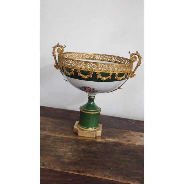 Mid-20th Century French P. Limoges Hand-Painted Porcelain & Gilt-Metal Pedestal Centerpiece Bowl For Sale - Image 14 of 18