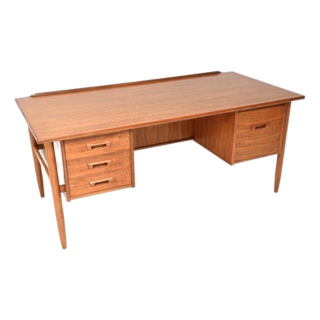 Vintage Swedish Walnut Desk by Goran Strand for Lelangs Mobelfabrik, 1960s For Sale