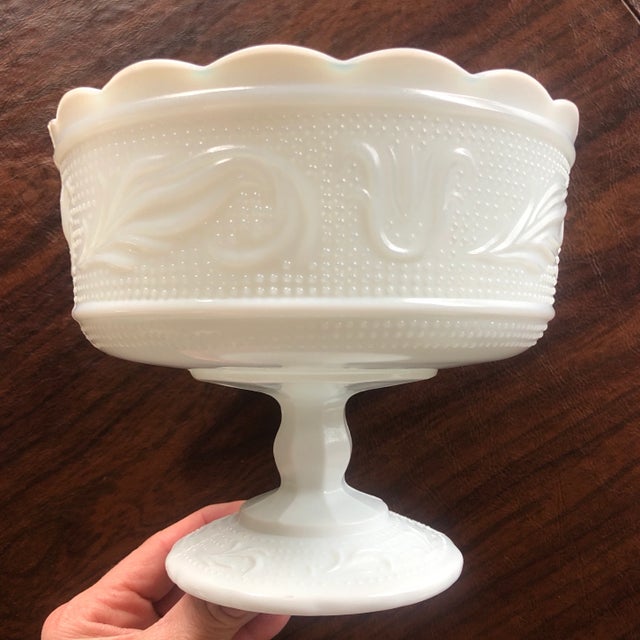 1960s Vintage E.O.Brody Cleveland Milk Glass Footed Bowl For Sale - Image 5 of 7