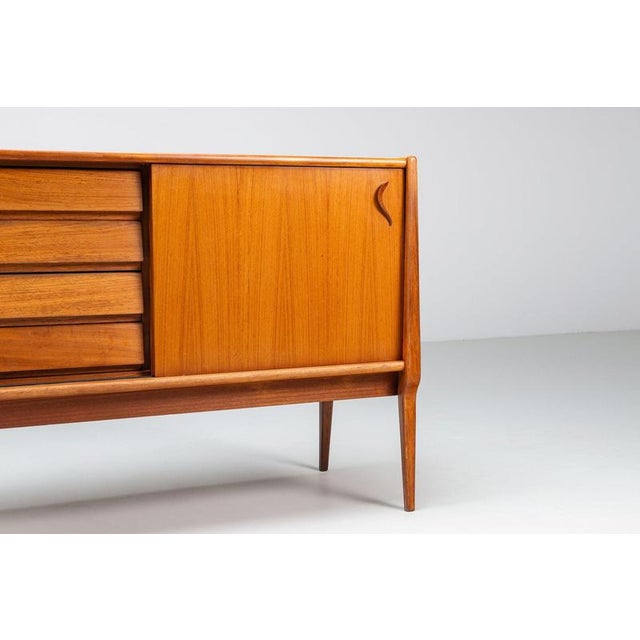 Small Sideboard in Walnut from Bosteels, Belgium, 1960 For Sale - Image 10 of 18