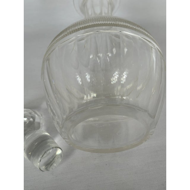 Transparent 18th Century George III Style Glass Decanter With Bullseye Stopper, Flat Finger Flutes & Panel Fluting For Sale - Image 8 of 8