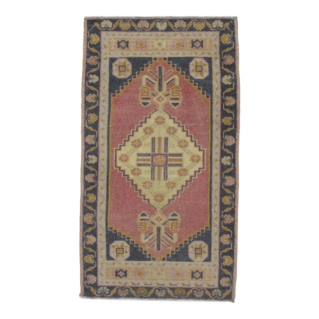 A Vintage Turkish Yastik Rug 1ft 9in X 3ft 1in For Sale