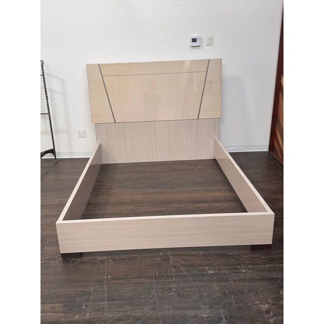 Design Plus Gallery presents a Queen Size Mont Blanc Bed from ALF Italia. The contemporary design showcases light koto...