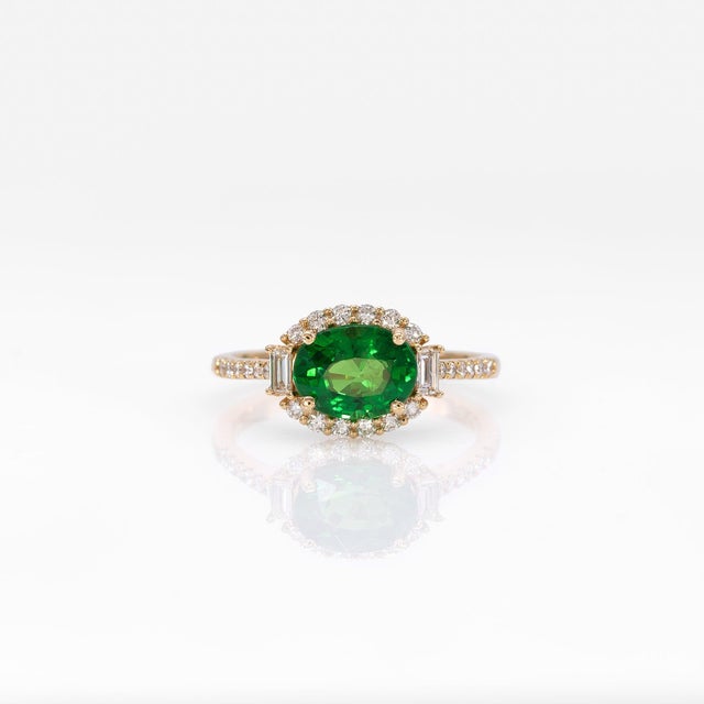 2020s 1.8Ct Tsavorite Garnet Ring With Earth-Mined Diamond Accents: Solid 14k Gold, Size 6.75 For Sale - Image 5 of 10
