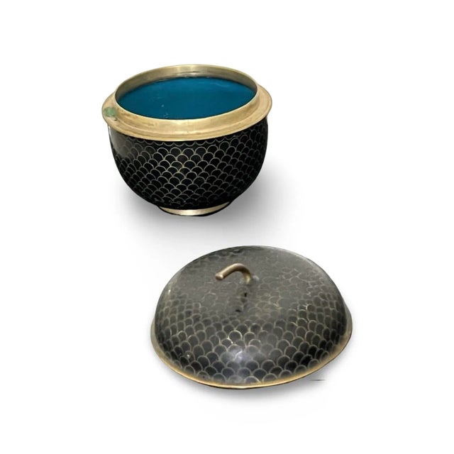 Chinoiserie Vintage Cloisonné Lidded Box in Acorn Form – Black & Gold With Turquoise Enamel Interior For Sale - Image 3 of 12