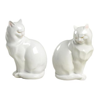 Fitz and Floyd White Cat Figurine Book Ends - Set of 2 For Sale