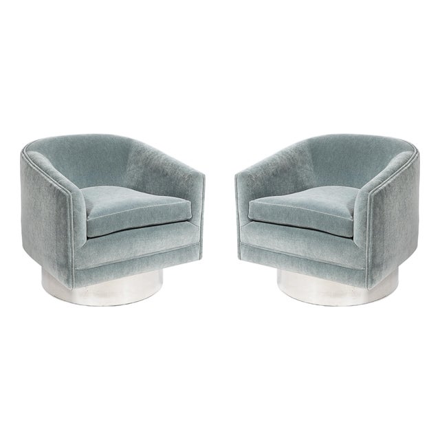Mid-Century Aluminum & Powder Blue Velvet Swivel Chairs by Leon Rosen for Pace For Sale