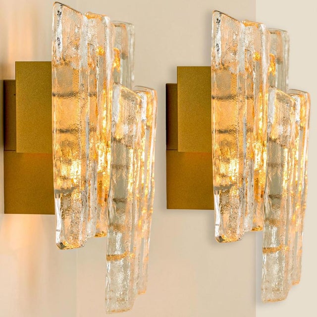 White Textured Ice Glass Wall Light attributed to Kalmar, 1960s For Sale - Image 8 of 16