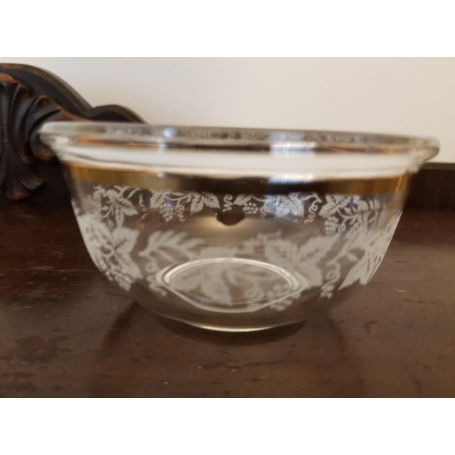 Vintage Bartlett Collins White Grape and Leaf Etched Glass Bowls - Set of 4 For Sale - Image 9 of 11