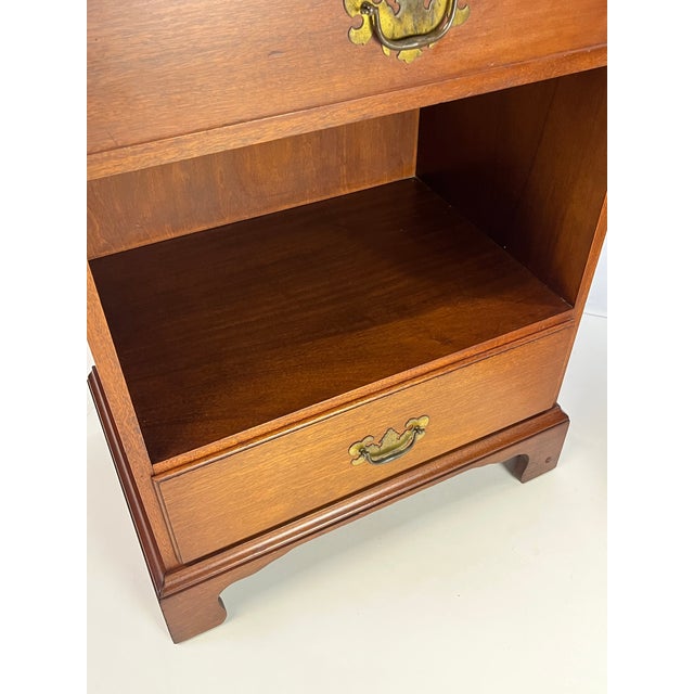 Vintage Chippendale Style Mahogany Open Cubby Nightstands - A Pair For Sale - Image 10 of 16