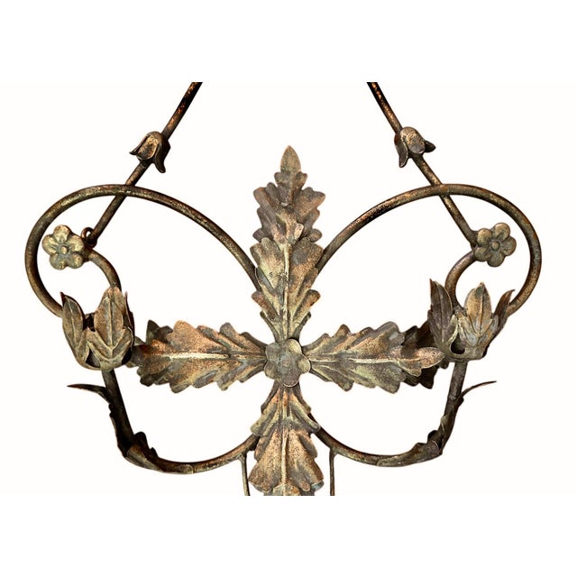 Vintage Large Gilt Tole French Neoclassical Bow & Ribbon Bellflower Swag Double Candle Sconce / Holder For Sale - Image 4 of 7